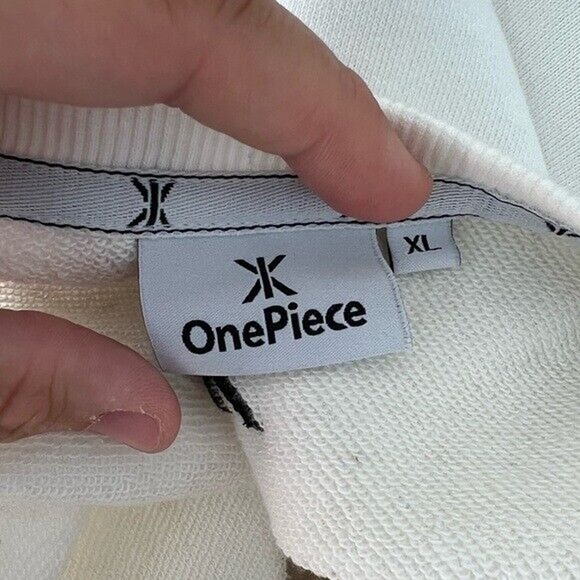 NWOT One Piece black and white Fashion misfits Crewneck long sleeve sweatshirt - Picture 3 of 12